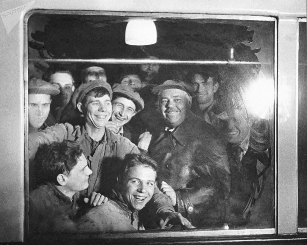 Moscow Metro workers celebrating the completion of their work