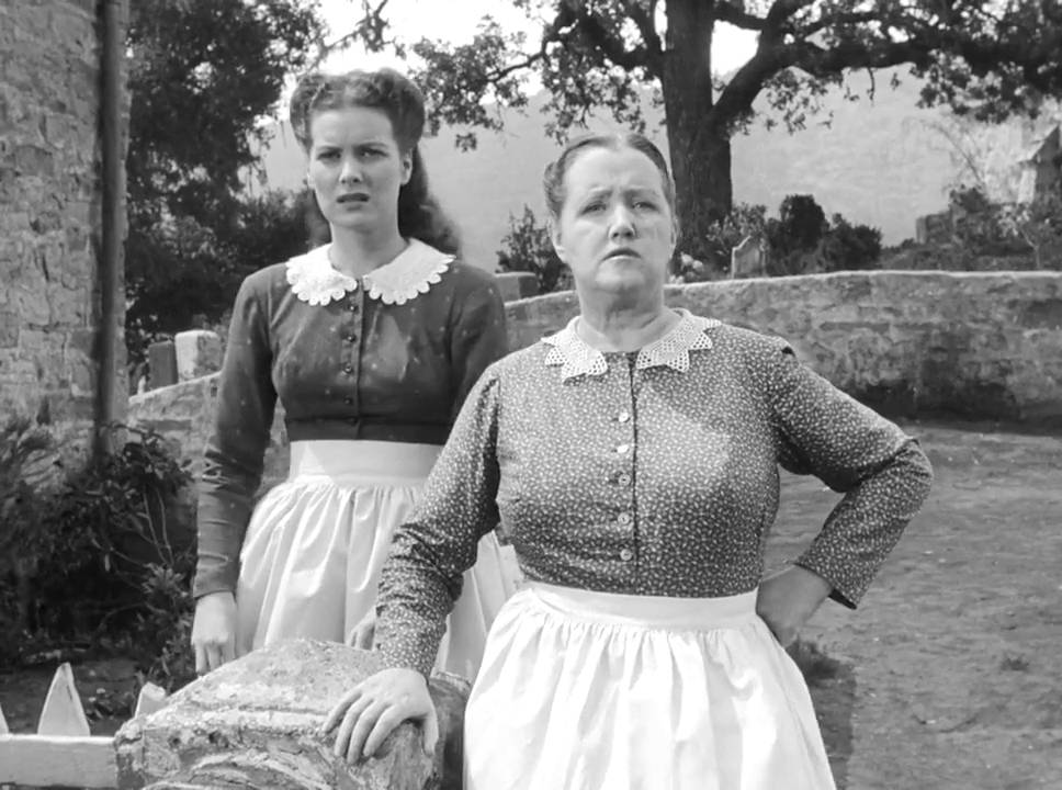 The formidable Morgan women, daughter Angharad (Maureen O'Hara) and mother Beth (Sara Allgood)